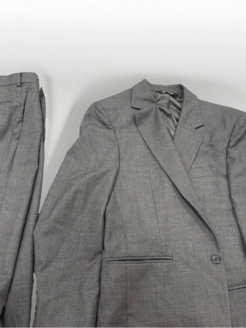 Jos. A. Bank Men's Gray Two-Piece Suit — Single-Breasted Blazer & Trousers